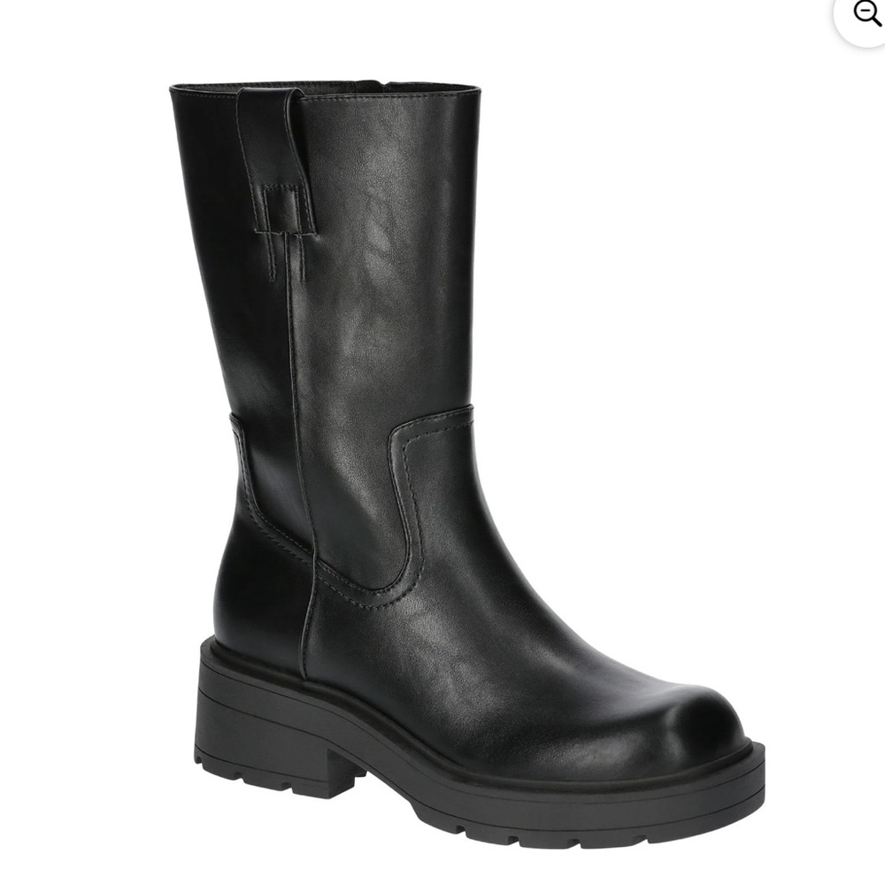 💜No Boundaries Memory Foam Women’s Pull on Lug Sole Boots Size:8W